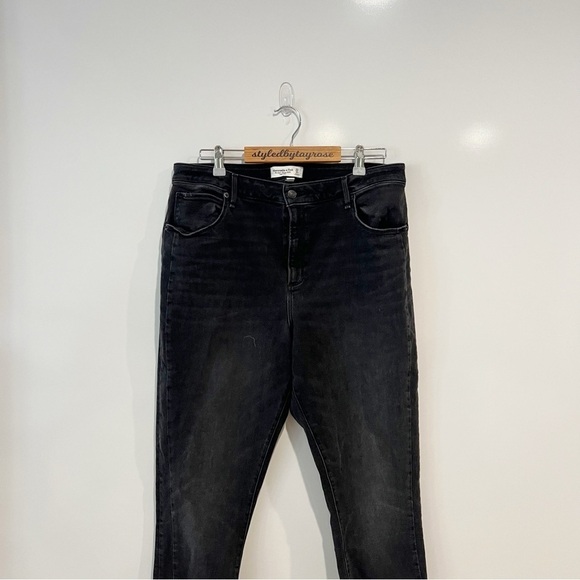 Abercrombie & Fitch Curve Love Super High Rise Skinny Ankle Jean - Picture 2 of 6